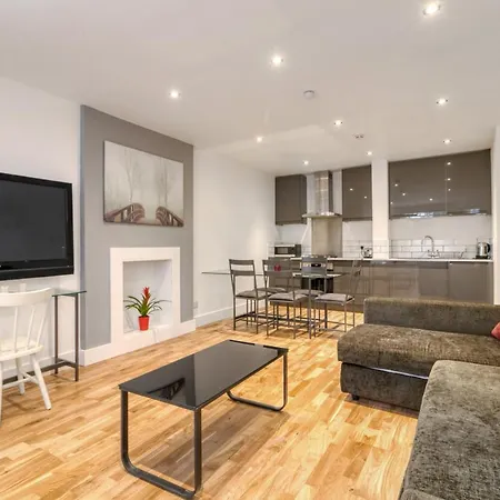Holland Park Apartment-3
